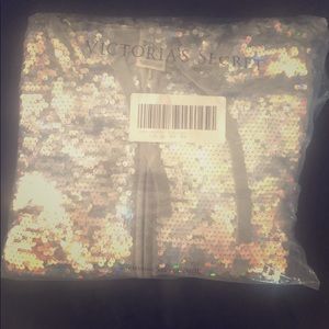 Bling hoodie size can